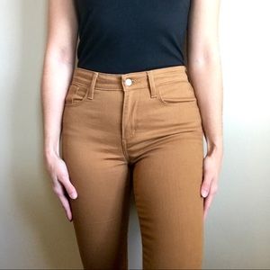 Levi’s Dark Khaki Skinny Jean